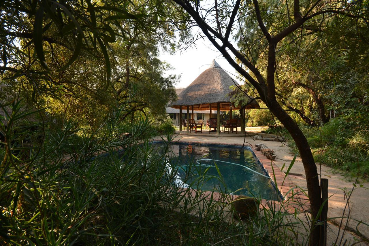 Touch Of Africa Lodge Lanseria Kültér fotó